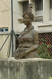 Queen moremi Statue image