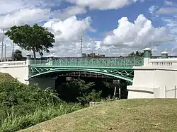 Puente Marqués de la Serna is a historic bridge in Juan Sánchez