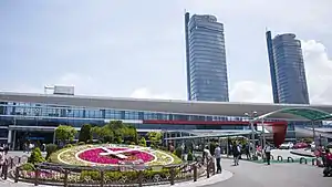 West Square entrance to Dajeon Station