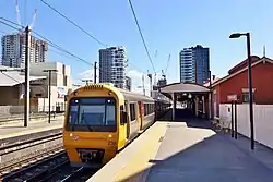 QR SMU 239 arriving at South Brisbane railway station on a Beenleigh line