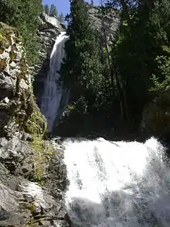 Rainbow Falls, Rainbow Creek