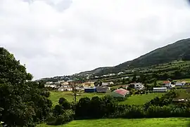 A partial view of the main residential enclave of Ribeirinha, along the northern slope of the Pedro Miguel Graben