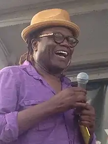 Ricardo Lemvo, performing in Manhattan Beach, California, July 2018