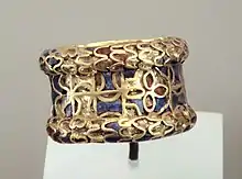 Ring of Gold, Carnelian, Lapis Lazuli, Tello, ancient Girsu, mid-3rd millennium BC. Louvre Museum.