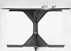 Rosewood circular table designed for Bernini in (1960)