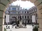 The Learned Societies, Forecourt Buildings to Burlington House