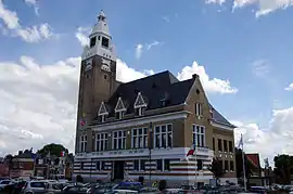 The town hall in Roye