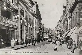 The Rue des Trois-Cailloux in 1907.