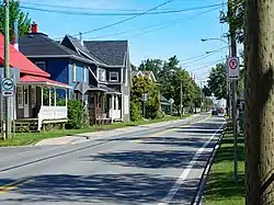 Pont street in Saint-Lambert, is marked as Route 218.
