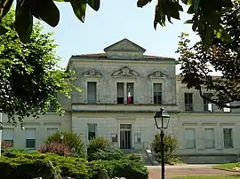 The town hall in Ruelle-sur-Touvre