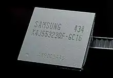 A Samsung GDDR3 256MBit package
