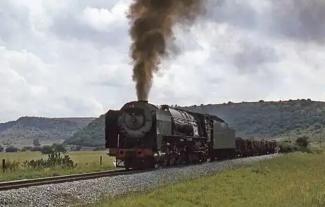 Class 25NC no. 3450 near Kloofeind, 28 March 1978