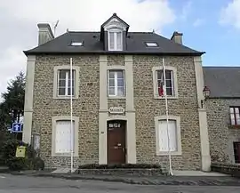 The town hall of Saint-Georges-de-Gréhaigne