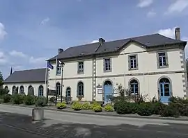 The town hall of Saint-Léger-des-Prés