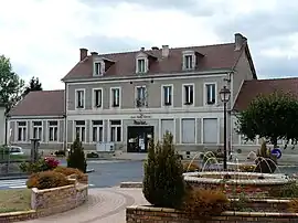 The town hall in Saint-Léon-sur-l'Isle