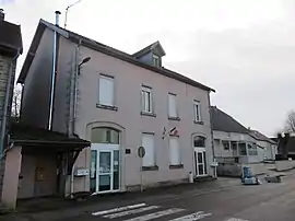 The town hall in Saligney