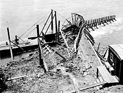 Fish wheel on a scow near Skamania on the Columbia River, June 1924