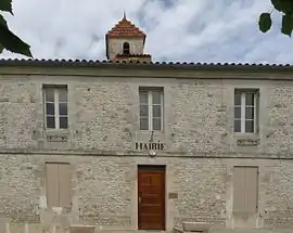 The town hall in Semillac