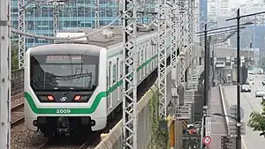 Seoul Metro 2000 series train on Line 2