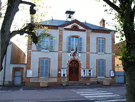 The town hall in Serbonnes