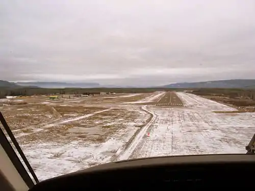 Landing runway 33 in 2007