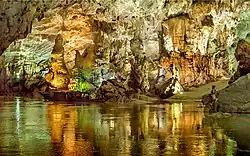 Sơn Đoòng Cave, Tân Trạch commune