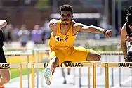 A Yellow Jackets men's track and field meet in 2022