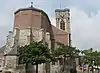 Kerk Saint-Julien: koor en toren