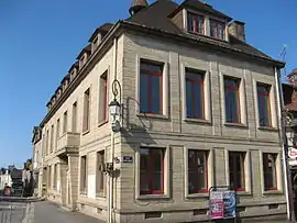 The town hall of Saint-Georges-de-Reintembault