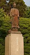 Statue of Hosokawa Tadatoshi at Suizen-ji Jōju-en