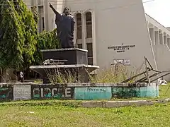 statue_of_Pa_Ladoke_Akintola
