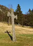 Ancient stone cross near Eivindvik (photo: John Erling Blad)