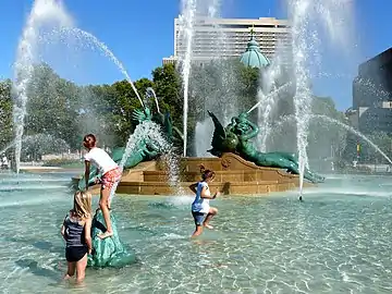 Swann Memorial Fountain, Logan Circle, Philadelphia (1924), Eyre & McIlvaine, architects; Alexander Stirling Calder, sculptor.