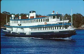 Kanangra in Mosman Bay near Cremorne Point post conversion to diesel (note smaller funnel) and in Urban Transit Authority colours, 1979