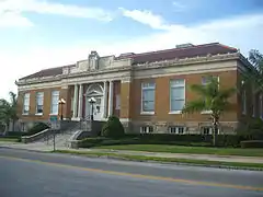 The Tampa Free Library on the roadside in the 2000s