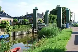 Vertical-lift bridge of Ten Post