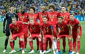 Team photo on the pitch