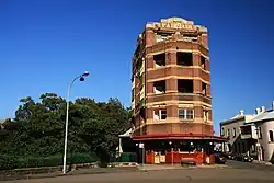 Palisade Hotel, Millers Point. Completed 1916; architect, H. D. Walsh.