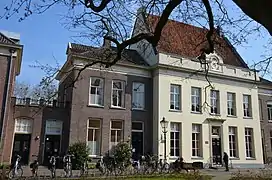 Clockbuilding at Zutphen in the courtgarden