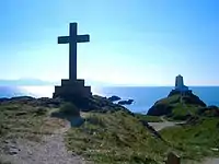 Tŵr Mawr lighthouse and cross at Llanddwyn.