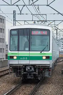 05 series 3-car set in March 2014