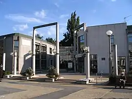 The town hall in Torcy
