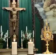 Jesus on the cross and in the monstrance