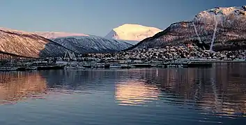 Tromsdalstinden is easily visible above Tromsdalen