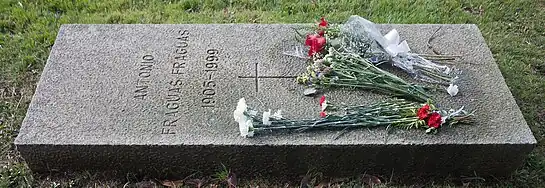 Tomb of Antonio Fraguas in Boisaca, Santiago de Compostela