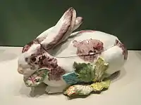 Tureen, depicting a rabbit, Chelsea porcelain, England, porcelain with enamel