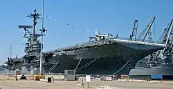 USS HORNET