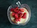 Vanilla milk kissel with strawberries