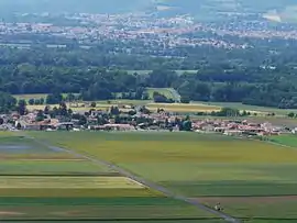 A general view of Varennes-sur-Usson