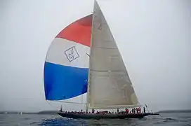 Sailing under mainsail and spinnaker